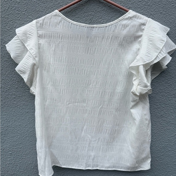 White Textured Ruffle Blouse, Size Large - Picture 3 of 3